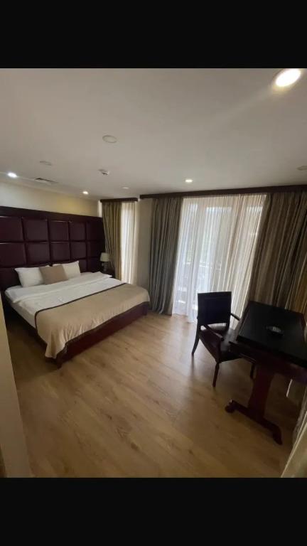Natali Metekhi Palace Hotel 4*