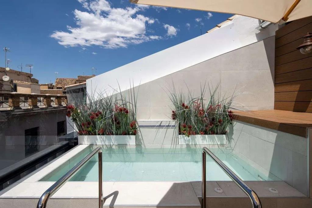 Palatina Concept Suites 0*
