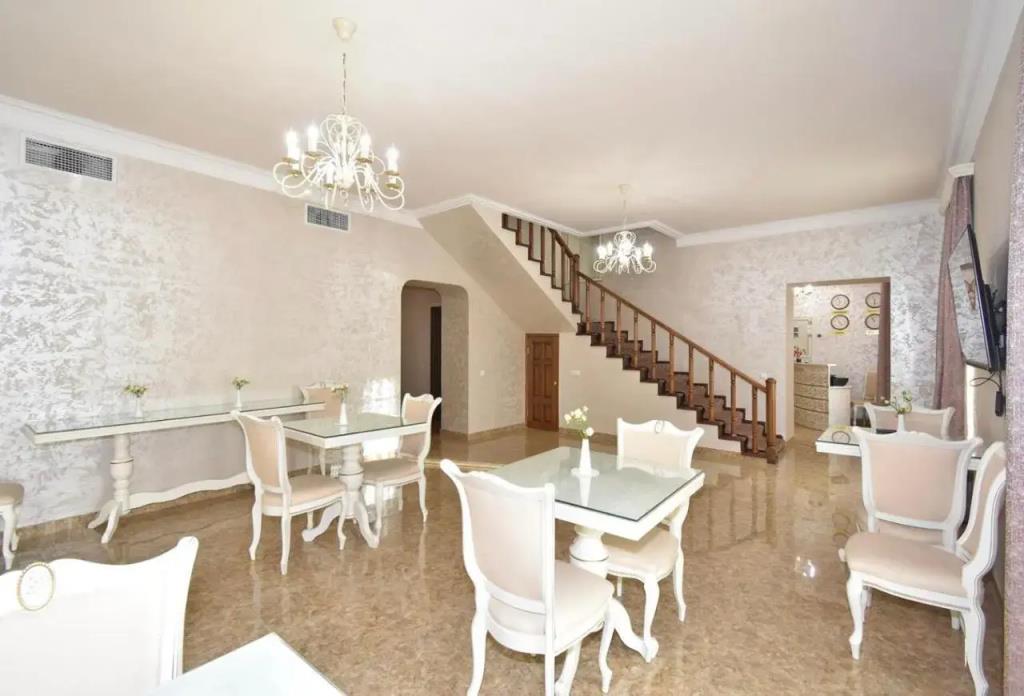 Hotel Homestay 3*