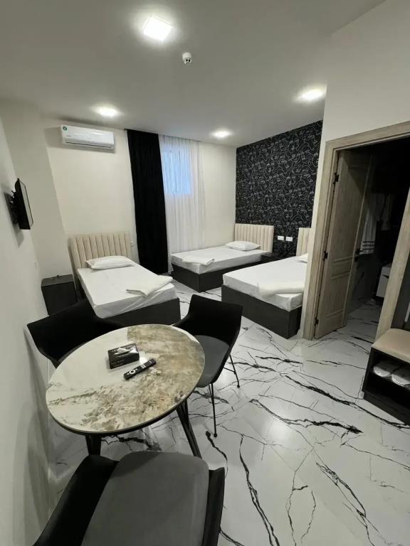 Luxe Plaza Hotel 3*