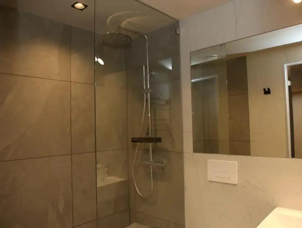 Karl Aparthotel 0*