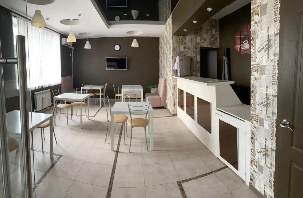 Leks Hotel 0*