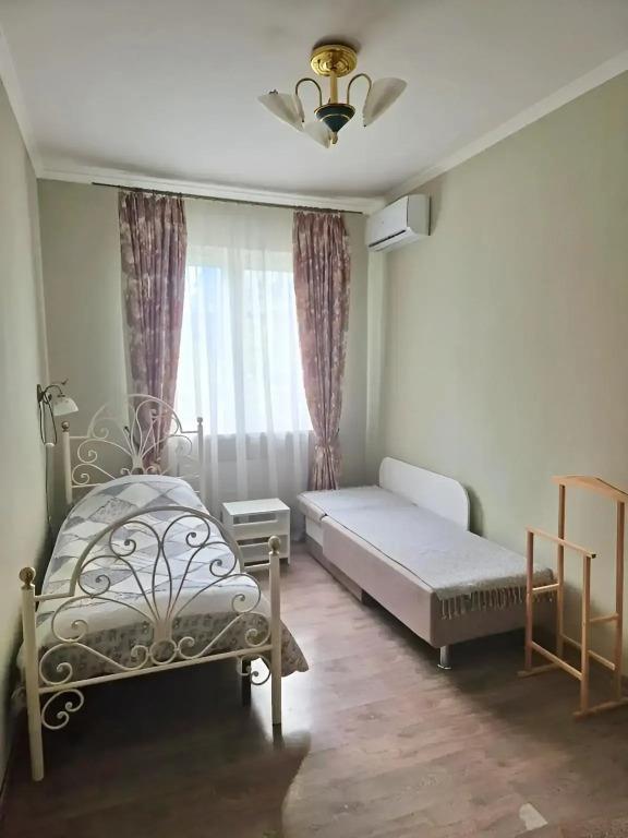 2-kh Komn Solnechnaya Storona Per.Gruzinskiy Parkovka Besplatno Flat 0*