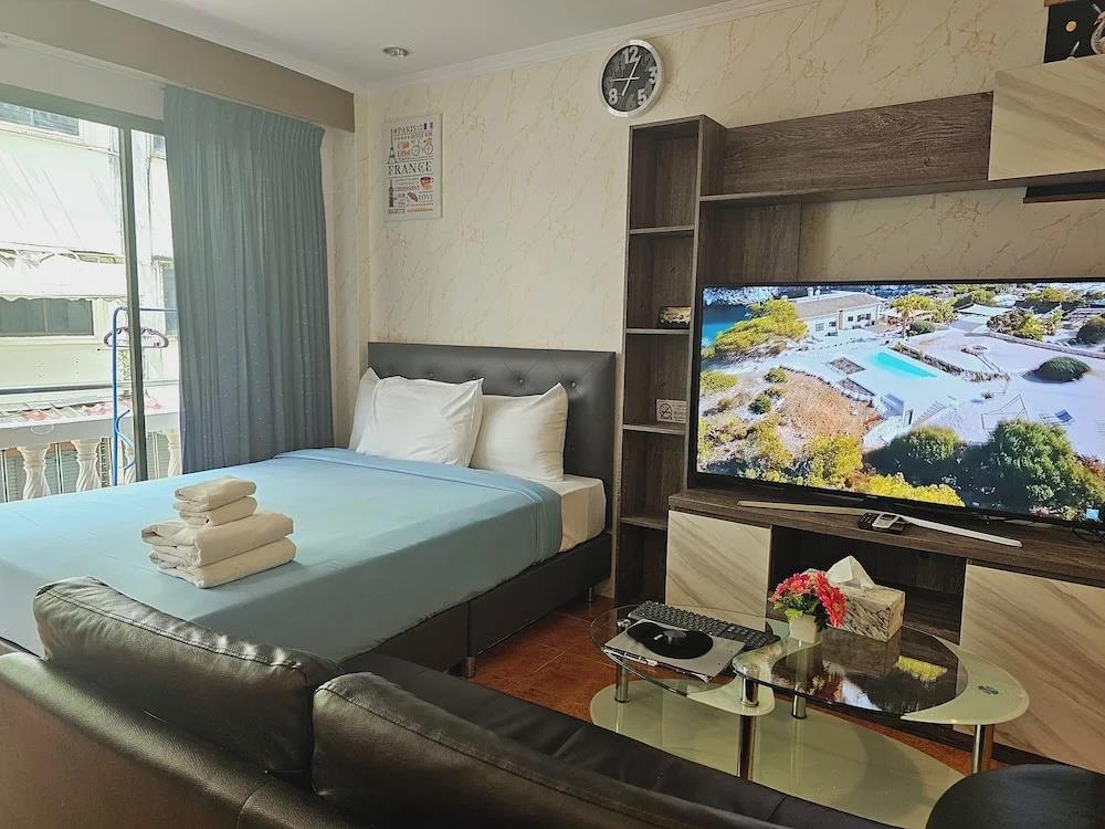 Patong Central Residence & Apartment 0*