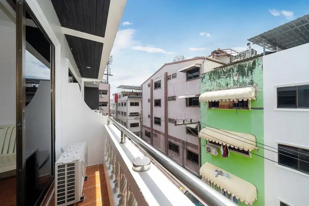Patong Central Residence & Apartment 0*