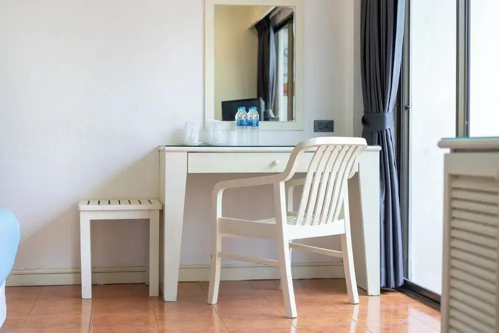 Patong Central Residence & Apartment 0*
