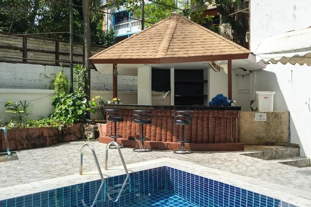 Patong Central Residence & Apartment 0*