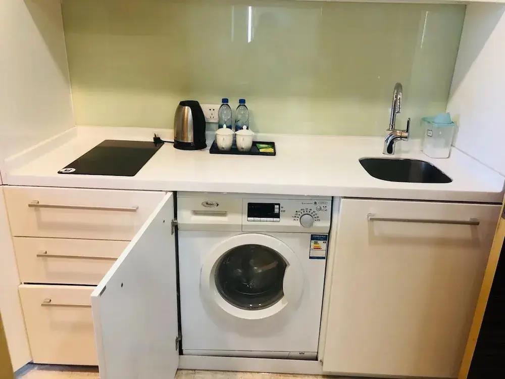 eStay Residence - Poly World Trade Center Guangzhou 0*