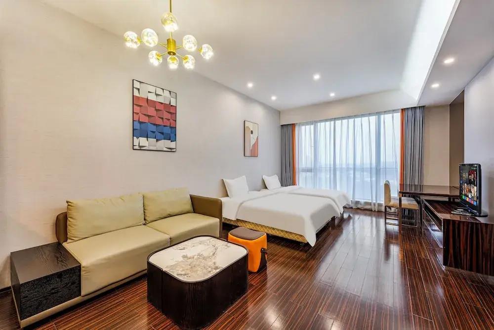 eStay Residence - Poly World Trade Center Guangzhou 0*