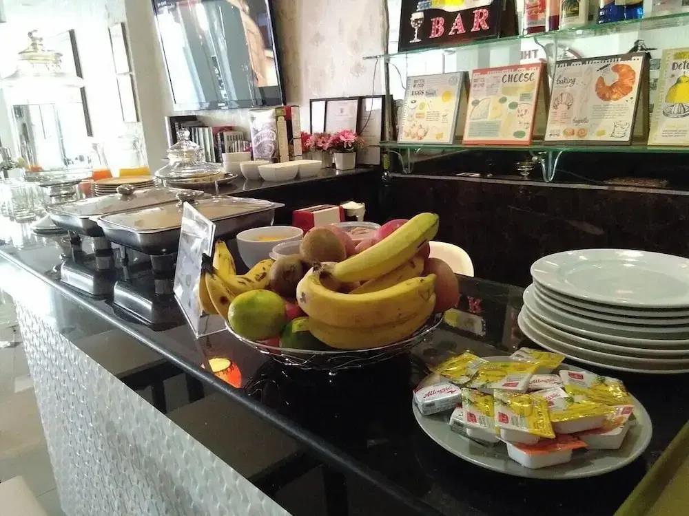 The Shades Hotel 50 meter Beach Front 3*