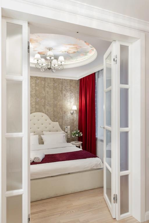 Chetyrekhmestnye S Kukhney Apartments 0*