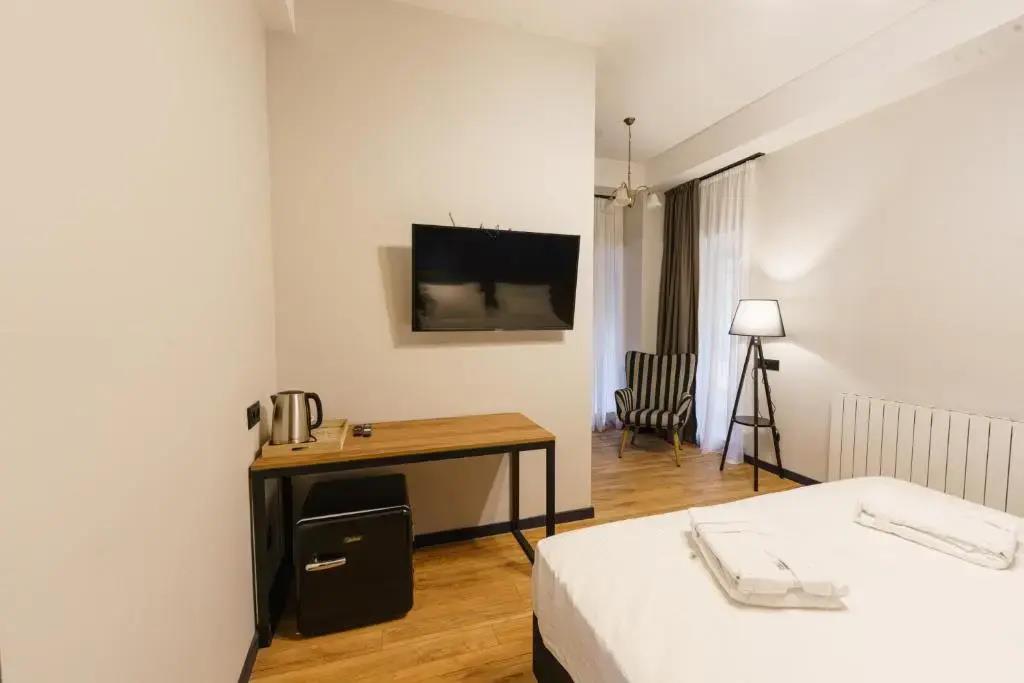 Hotel Araki SOLOLAKI 4*