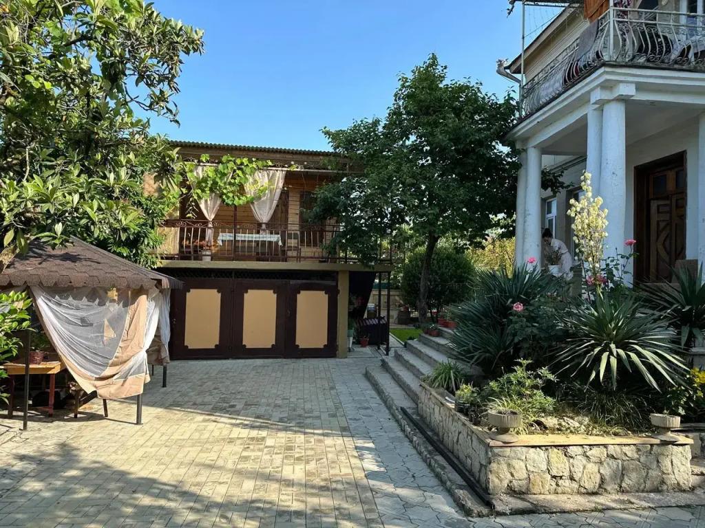 V Gostyakh U Zaura Private house 0*