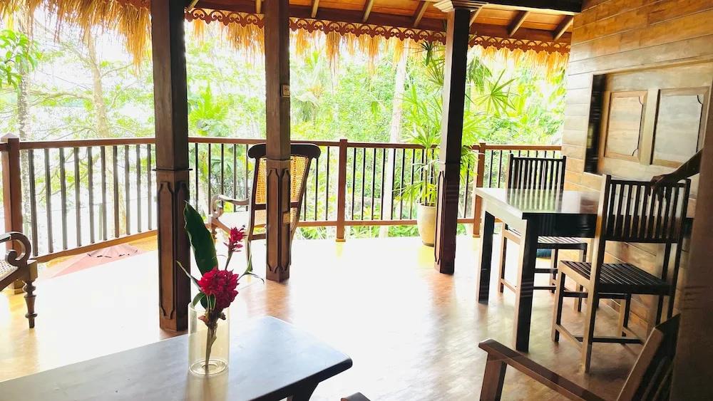 Thotupola Lakehouse 3*