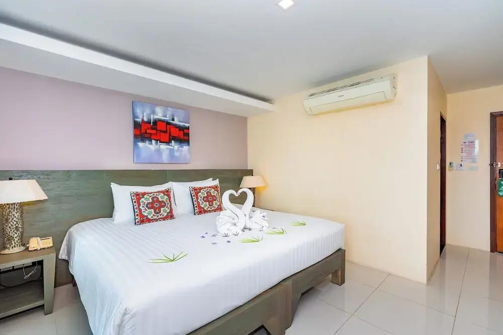 The cheetar Hotel 3*