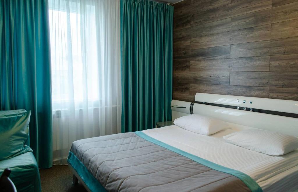 Hotel Aerodrom Tanay 4*