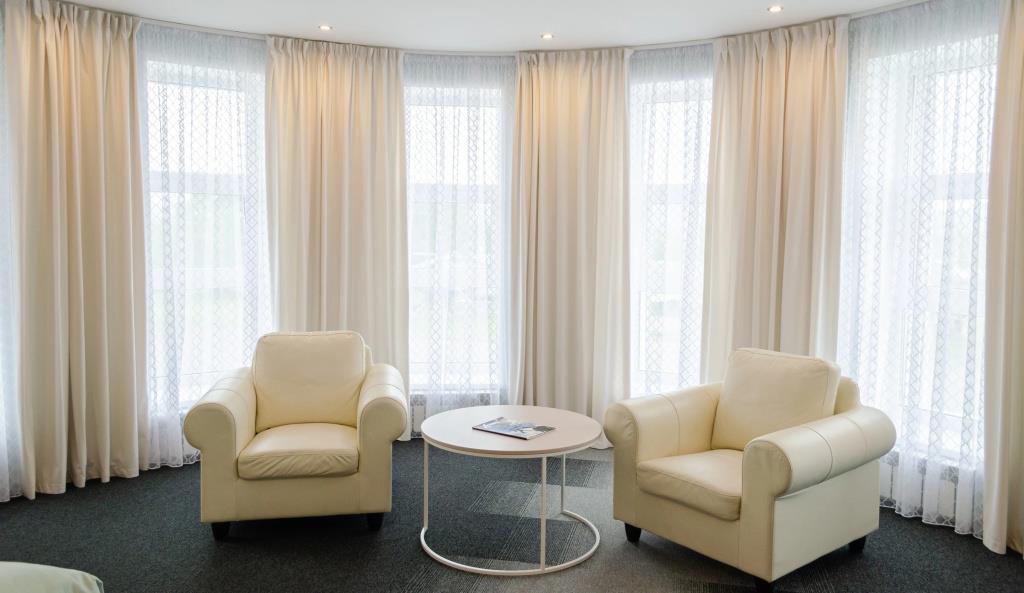Hotel Aerodrom Tanay 4*