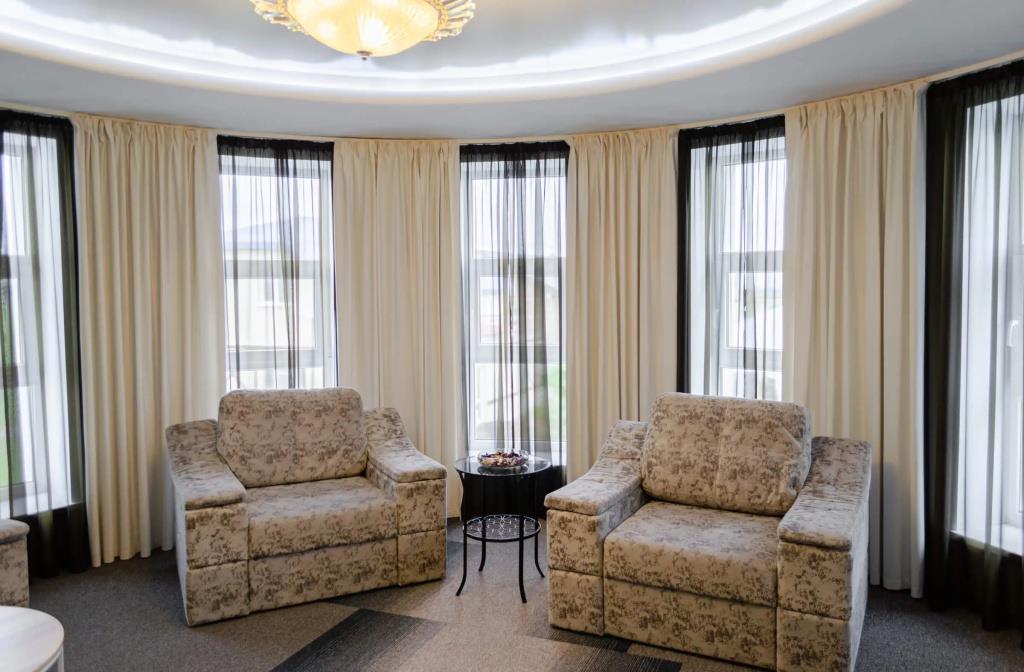 Hotel Aerodrom Tanay 4*