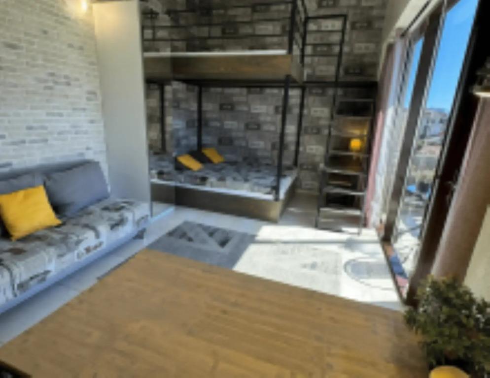 Loft Studio 0*