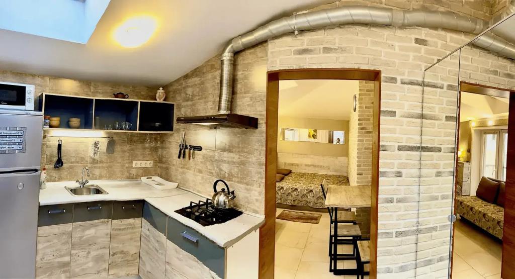 Loft Studio 0*