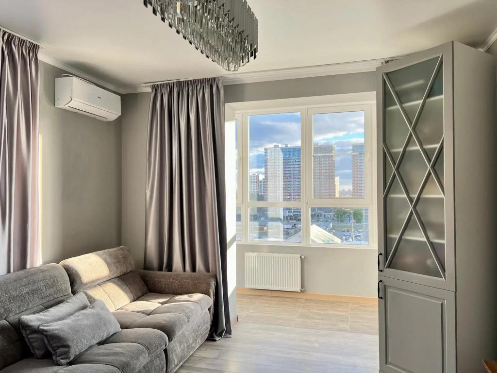 Apartments on 41 Congressional Street 0*