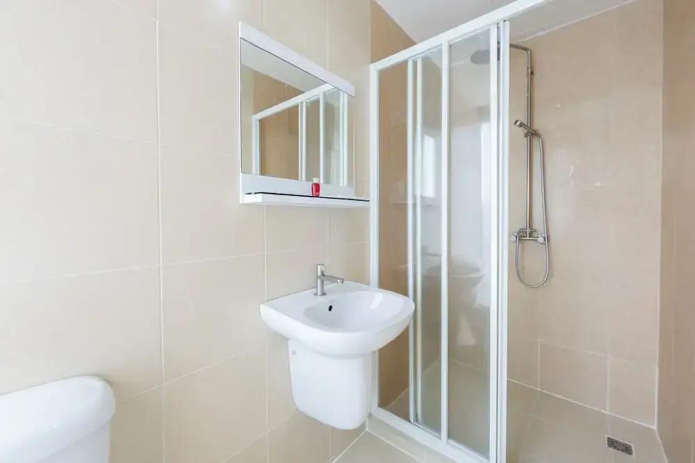GP House Express Sukhumvit 81 2*