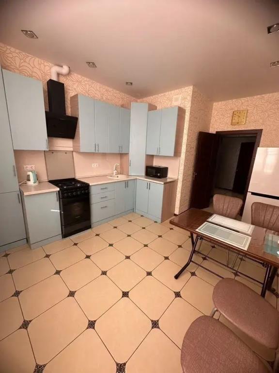 V Zhk Chernomorskiy Flat 0*