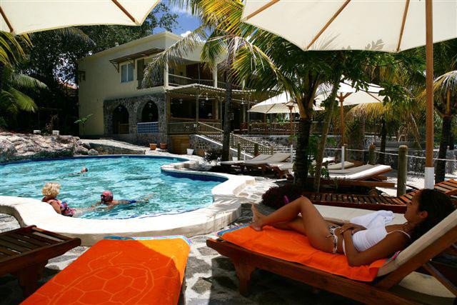 Hibiscus Beach Resort & SPA 3*