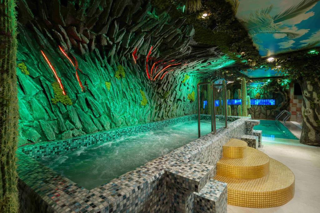 Hotel Carat Yerevan 4*