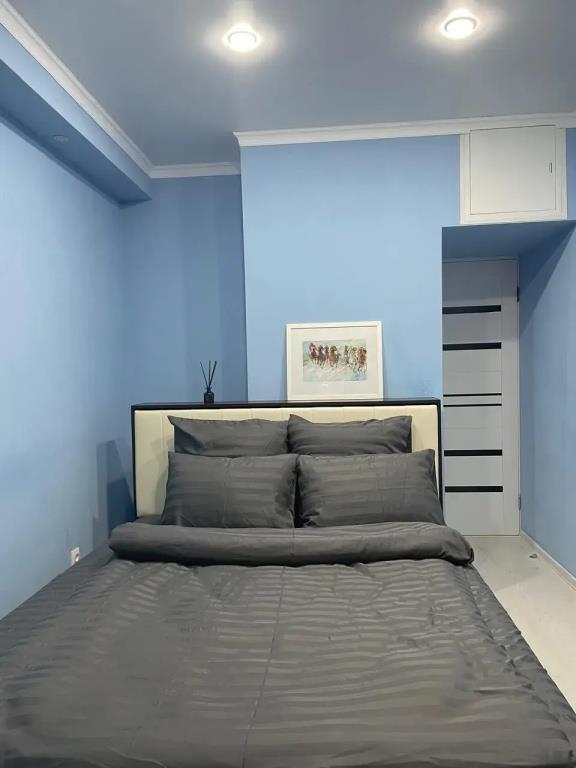 Na ulitse Abazgaa Flat 0*