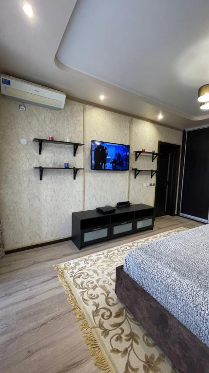 V Gelendzhike S Vidom Na Gory Flat 0*