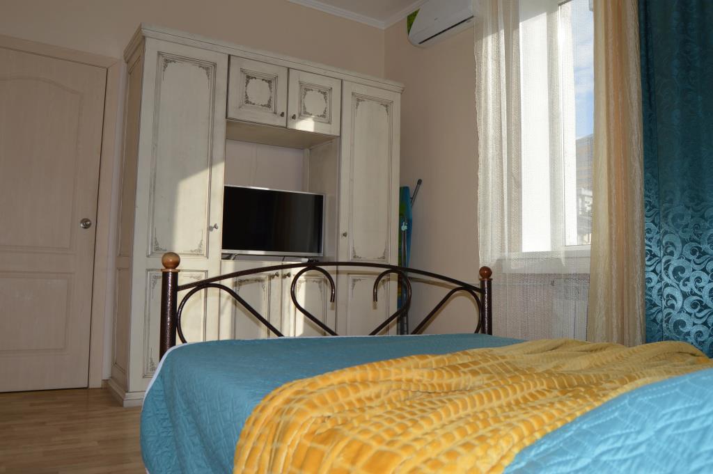 Mayak S Vidom Na More I Kreyser Flat 0*