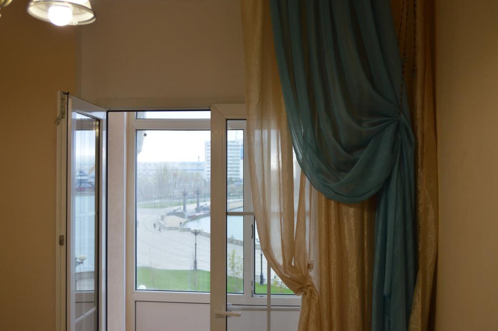Mayak S Vidom Na More I Kreyser Flat 0*