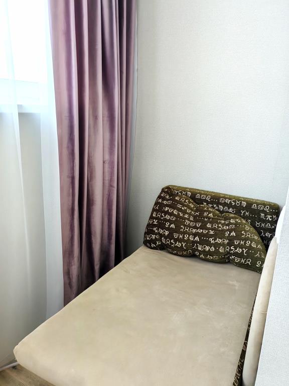 Uyutnaya Studiya Flat 0*