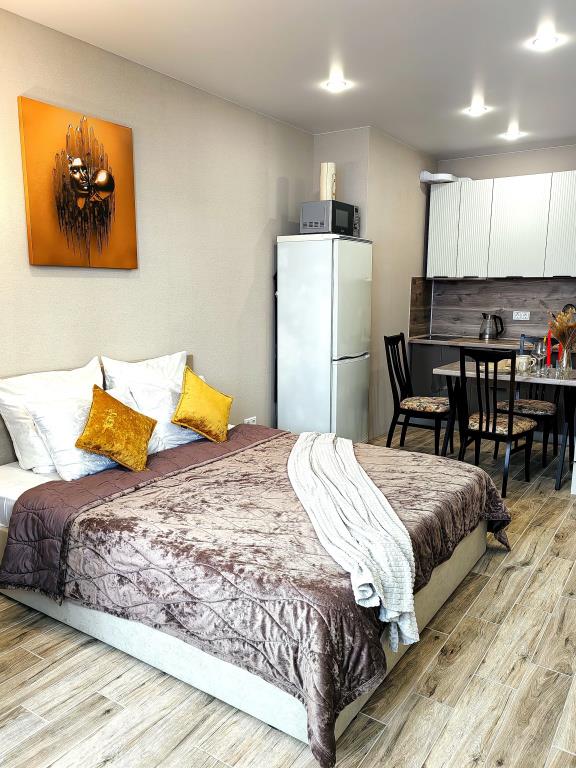 Uyutnaya Studiya Flat 0*