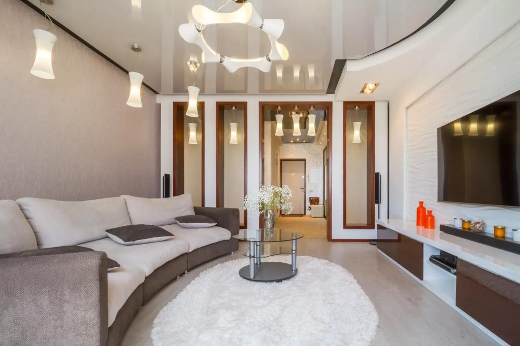 Prekrasnaya 2-kh komnatnaya ryadom s plyazhem Aleksino Flat 0*