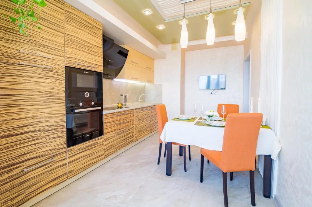 Prekrasnaya 2-kh komnatnaya ryadom s plyazhem Aleksino Flat 0*