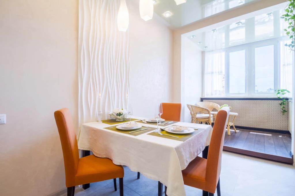 Prekrasnaya 2-kh komnatnaya ryadom s plyazhem Aleksino Flat 0*
