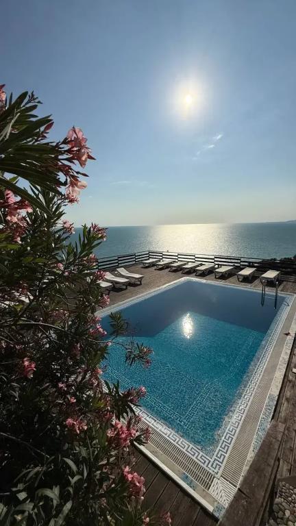 Kiton Apartment Hotel 0*
