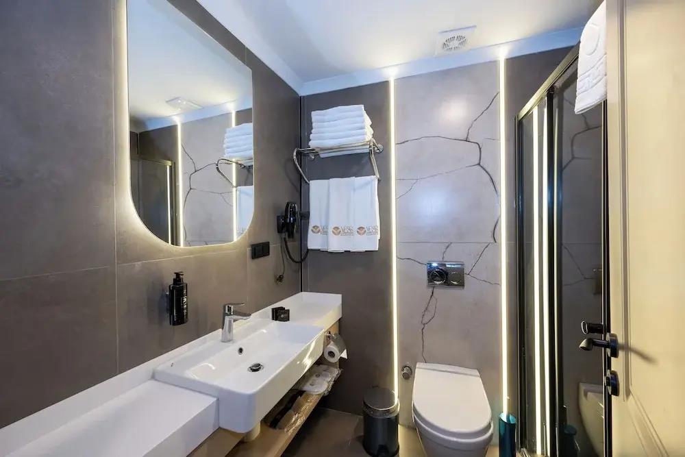 Vess Hotel & SPA 0*