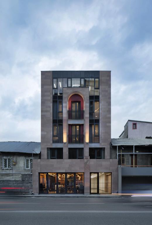 Area Yerevan Hotel 4*