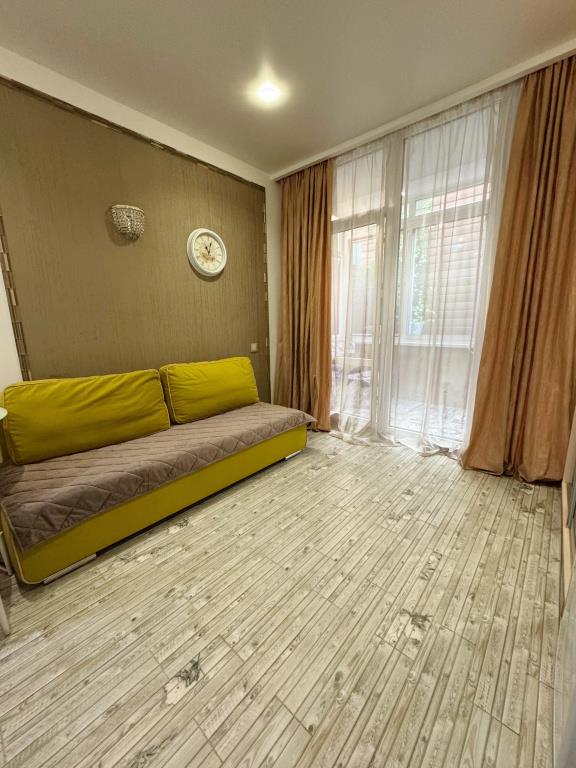 Na Molodogvardeyskoy 2/50 Flat 0*