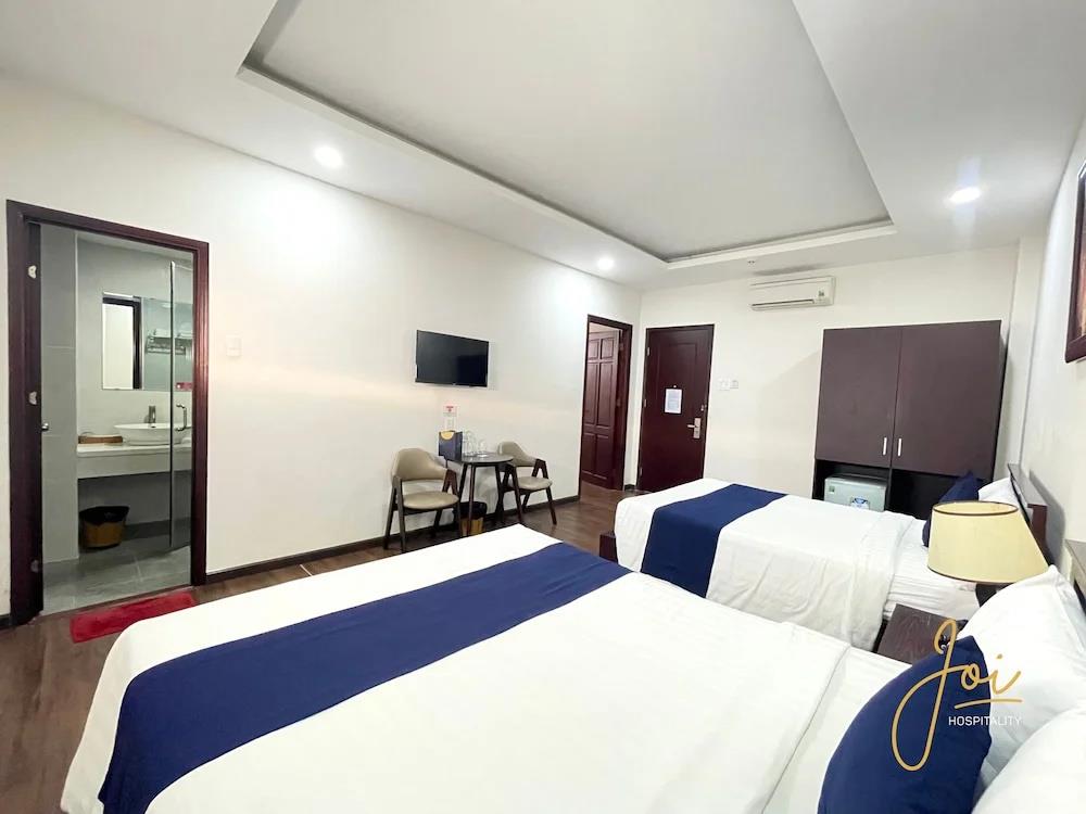 Joi Hospitality - Central 2*