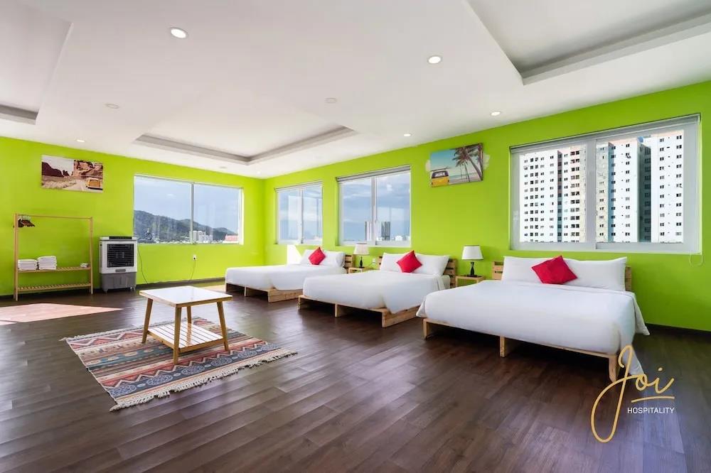 Joi Hospitality - Central 2*
