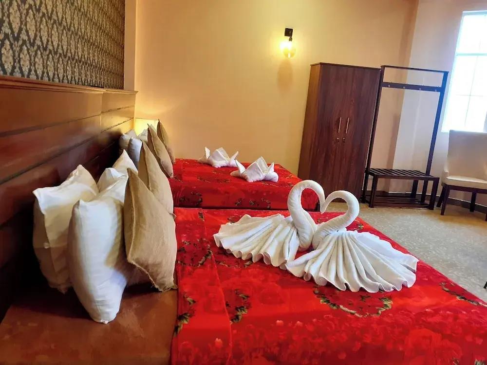 Rathna Grand Hotel Nuwara Eliya 2*