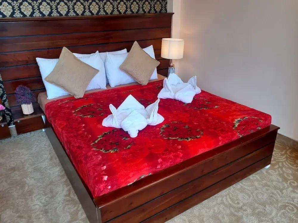 Rathna Grand Hotel Nuwara Eliya 2*
