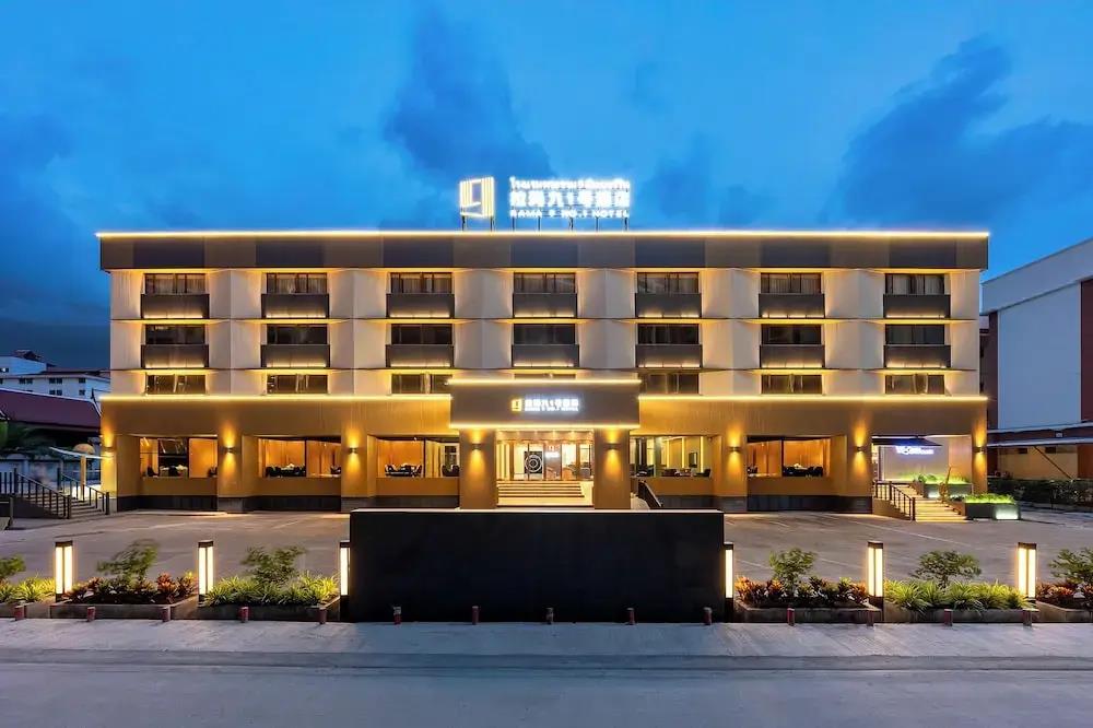 Rama 9 No.1 Hotel 2*