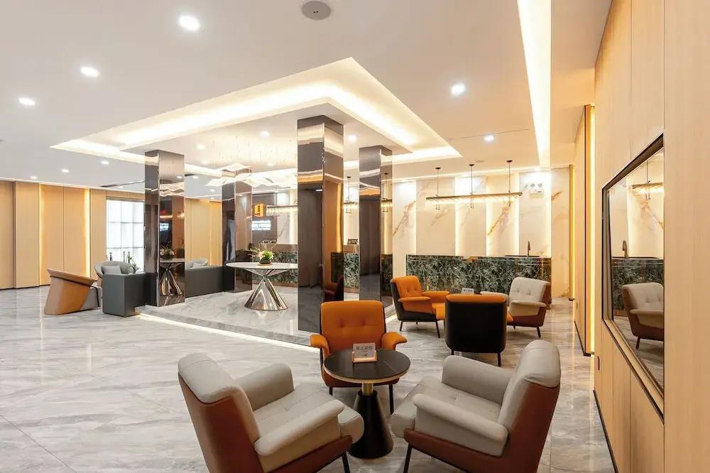 Rama 9 No.1 Hotel 2*