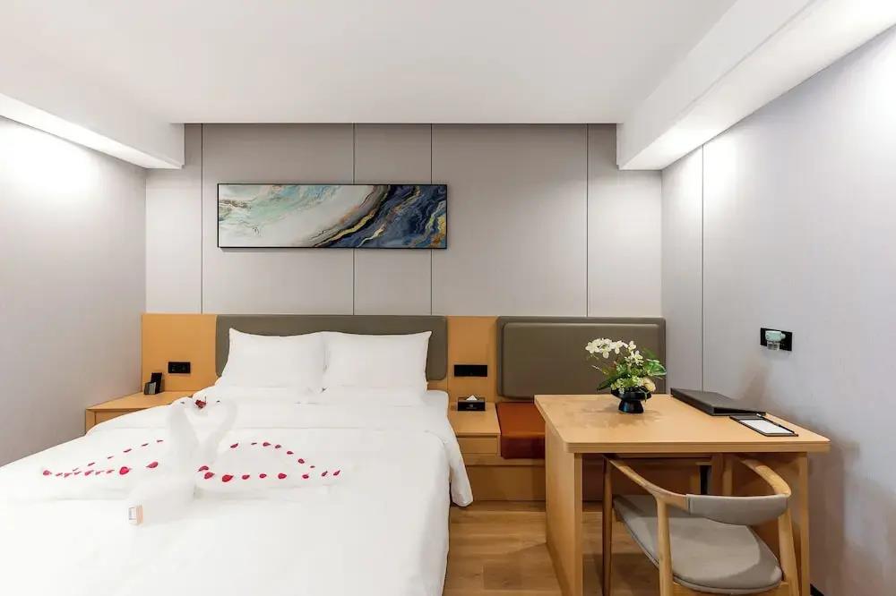 Rama 9 No.1 Hotel 2*