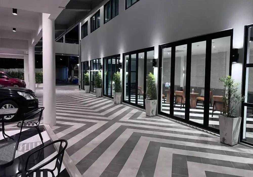 The Kite Hotel 2*
